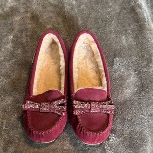 BearPaw Burgundy Suede Slippers with Bow